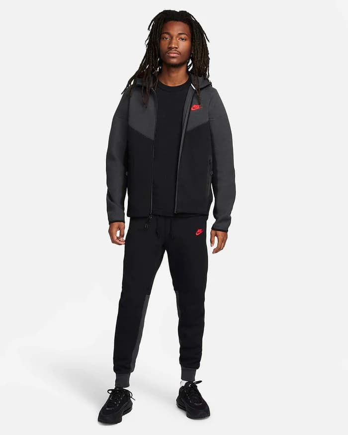 NIKE TECH FLEECE FULL ZIP HOODIE & JOGGERS SET BLACK/DARK SMOKE GREY 2023