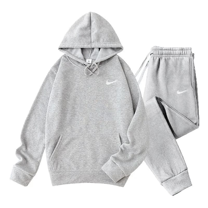 Nike Sportswear Graphic Swoosh Tracksuit Set – Premium Fleece Hoodie & Joggers