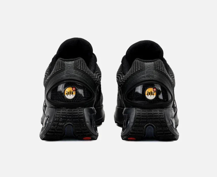 NIKE AIR MAX DN BLACK