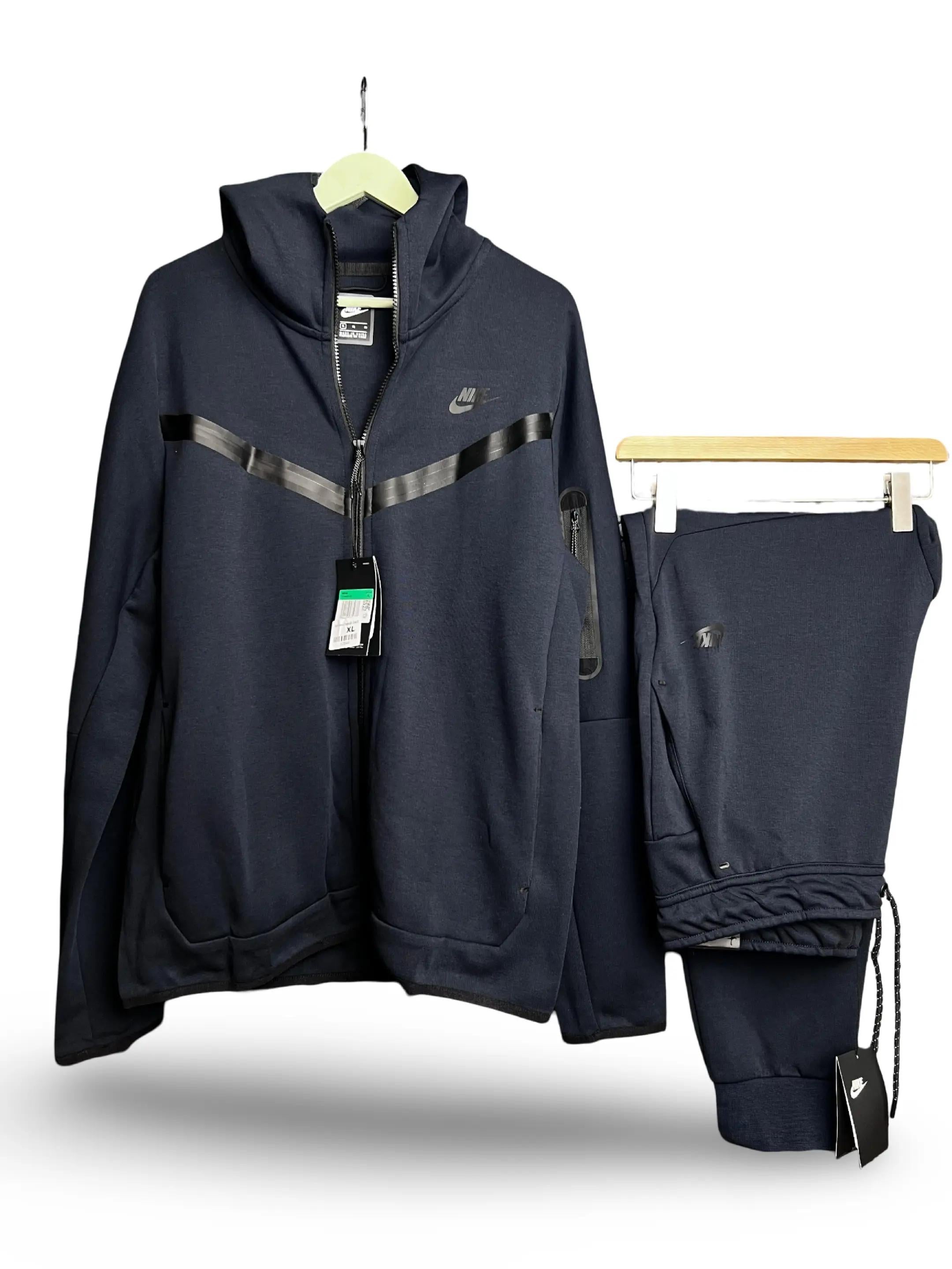 NIKE TECH FLEECE FULL ZIP HOODIE & JOGGERS SET BLACK/BLACK 2025