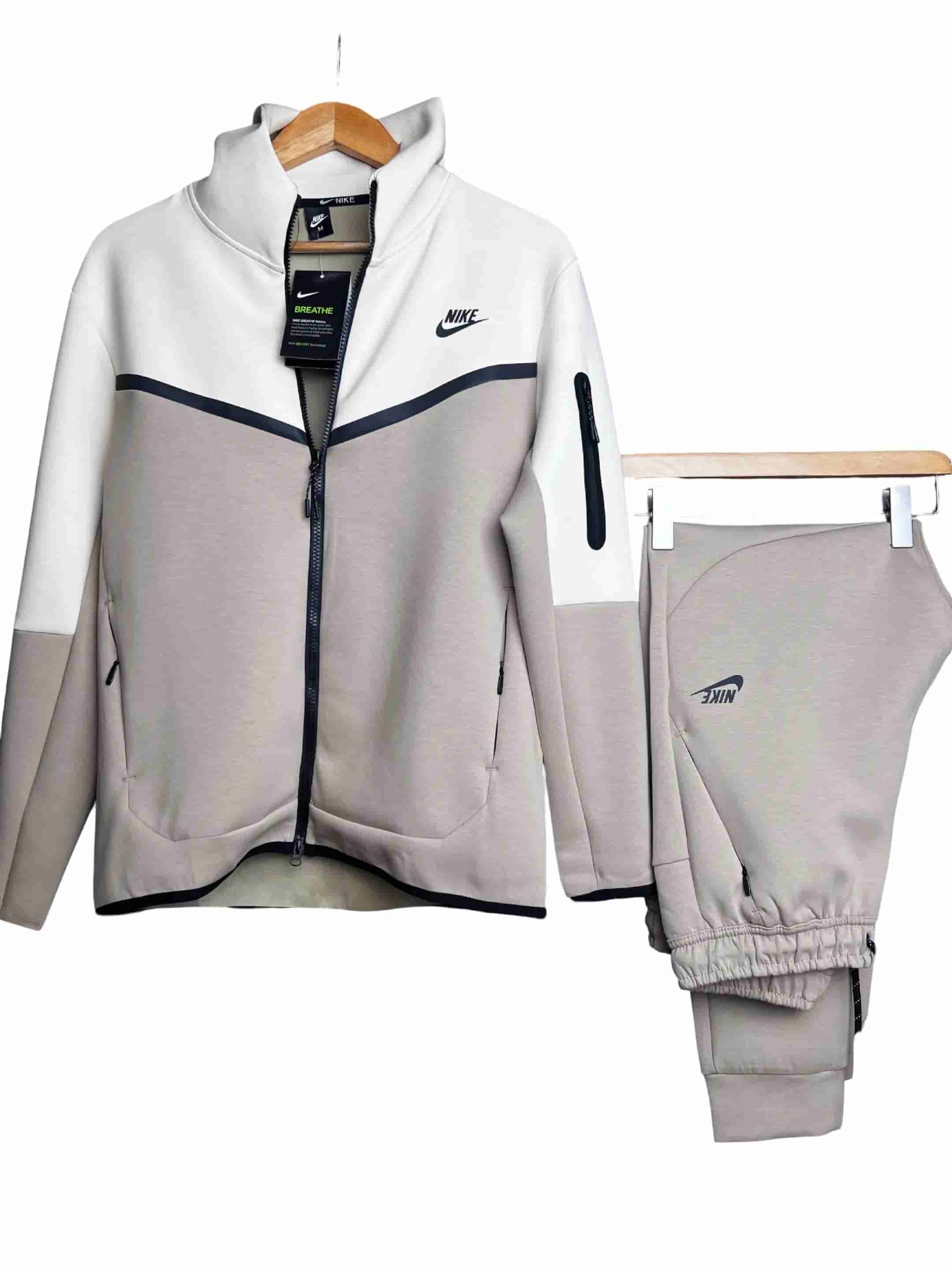 NIKE TECH FLEECE FULL ZIP HOODIE & JOGGERS SET